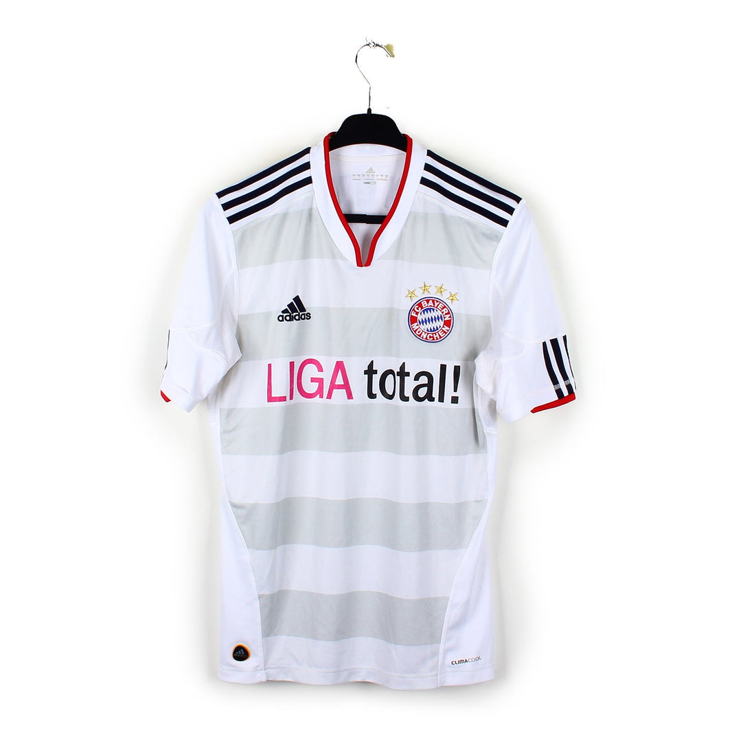 2010/11 - Bayern Munich (M)