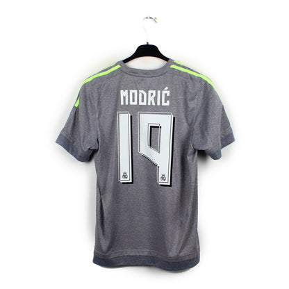 2015/16 - Real Madrid - Modric #19 (M)