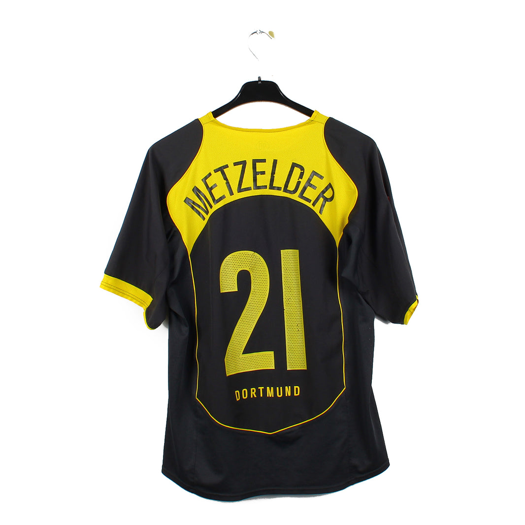 2004/05 - Dortmund - Metzelder #21 (L)