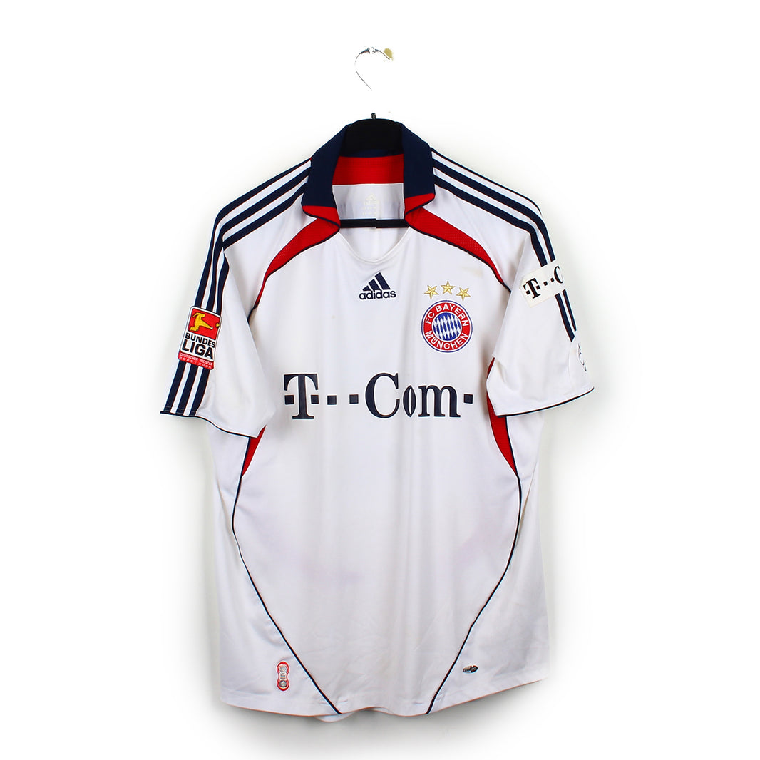 2006/07 - Bayern Munich - van Bommel #17 (L)