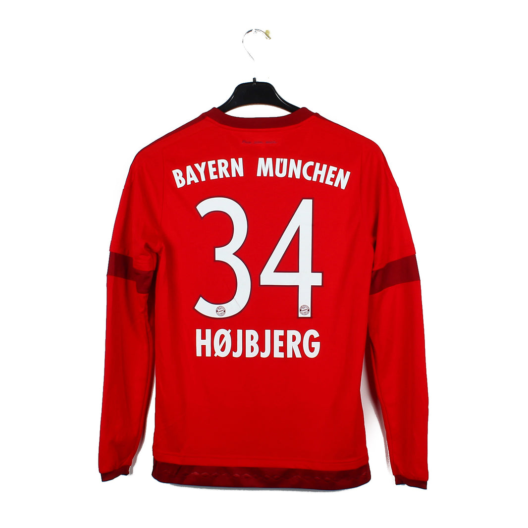 2015/16 - Bayern Munich - Højbjerg #34 (16 ans)