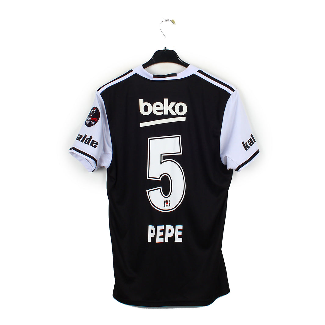 2016/17 - Besiktas - Pepe #5 (L) [MATCH ISSUE]