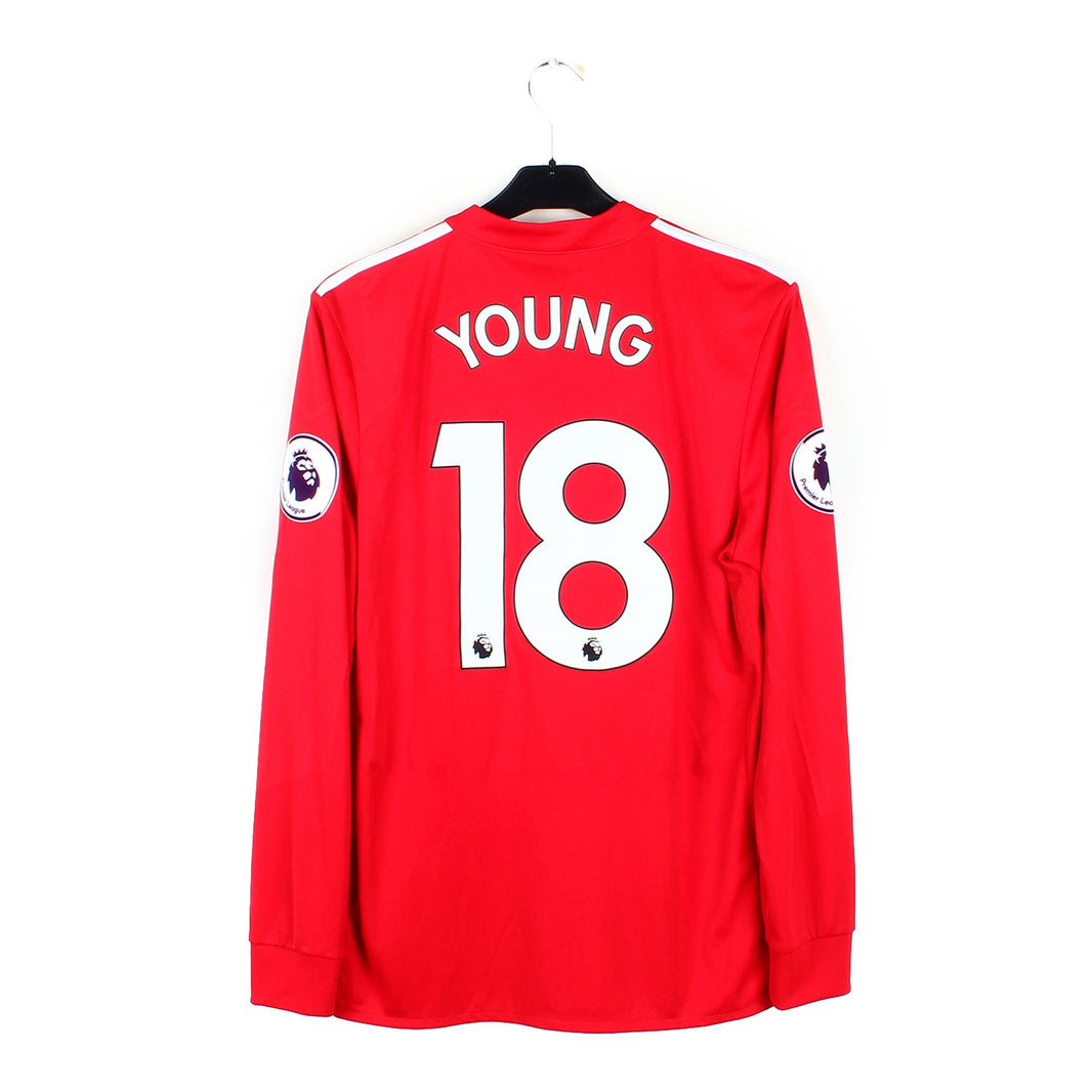 2017/18 - Manchester United - Young #18 (M)