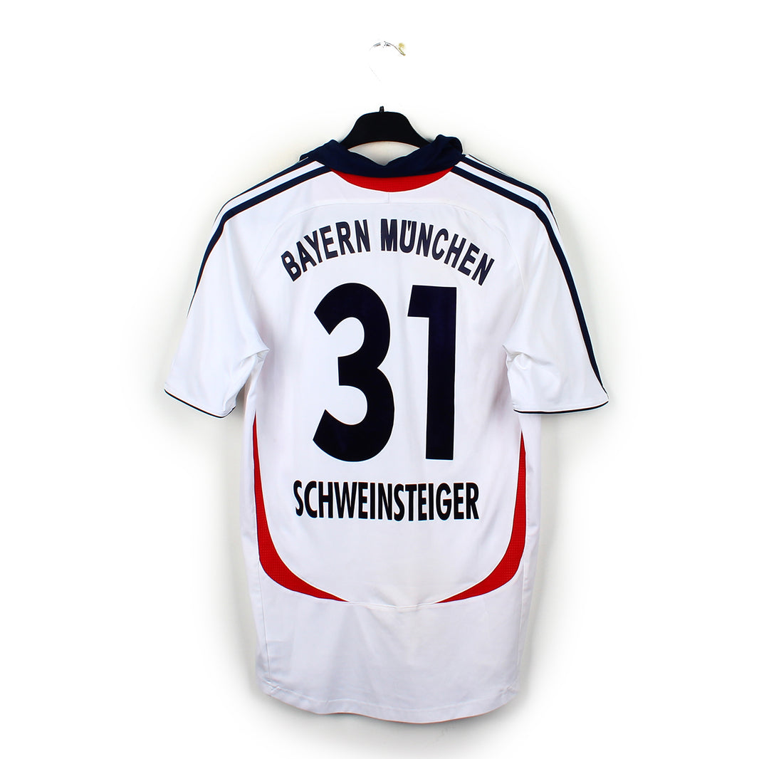 2006/07 - Bayern Munich - Schweinsteiger #31 (M)