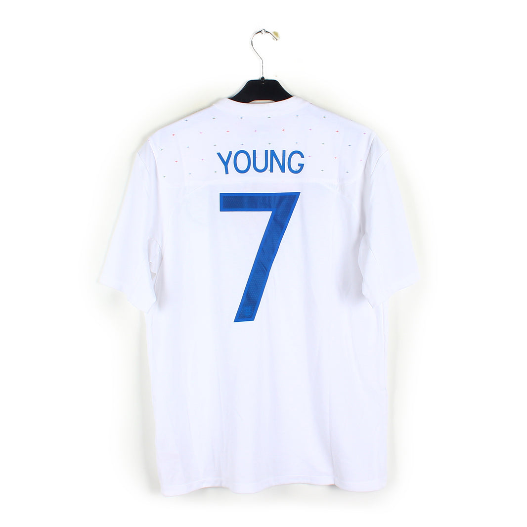 2011/12 - Angleterre - Young #7 (L)