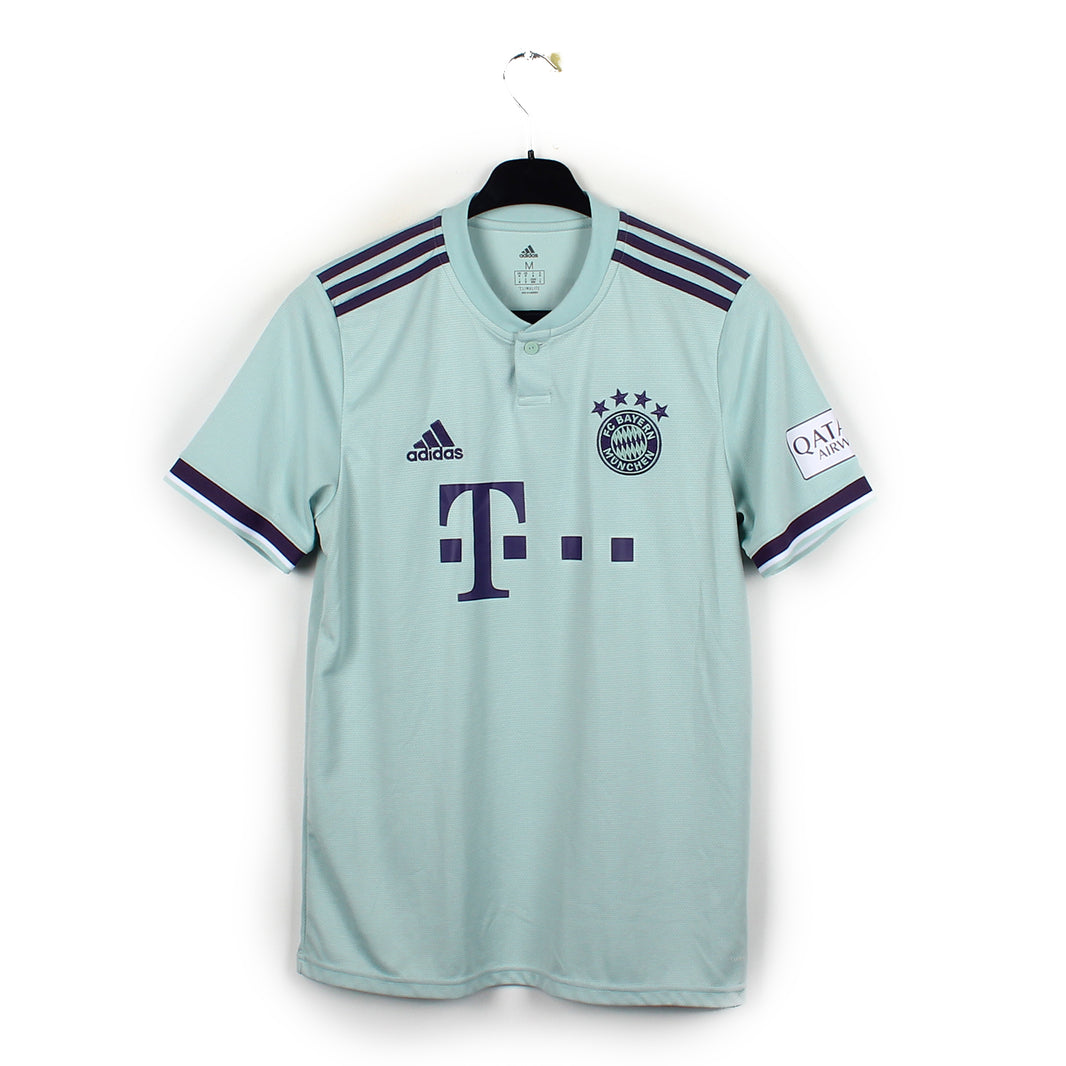 2018/19 - Bayern Munich - Martinez #8 (M)