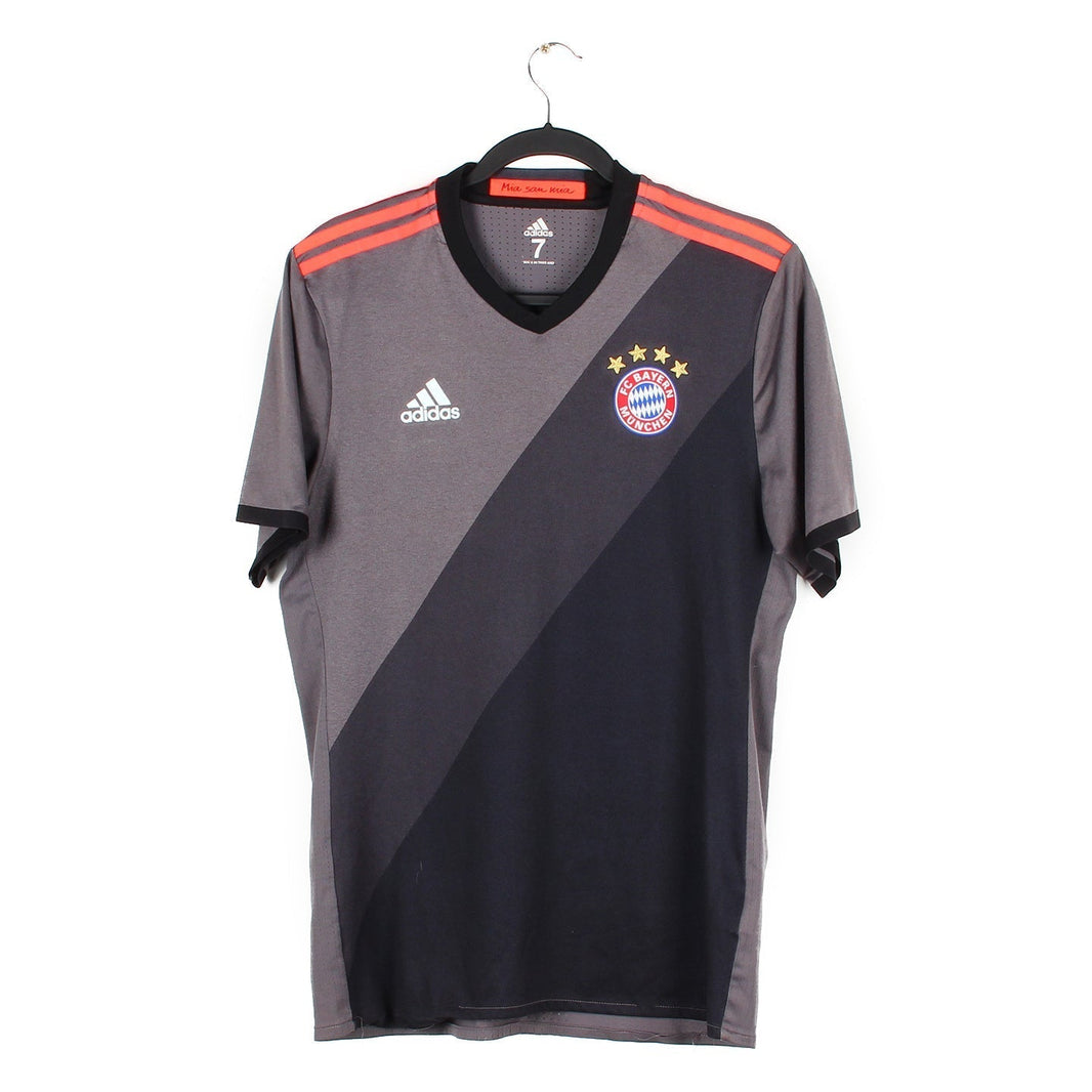 2016/17 - Bayern Munich (L) [stock pro]